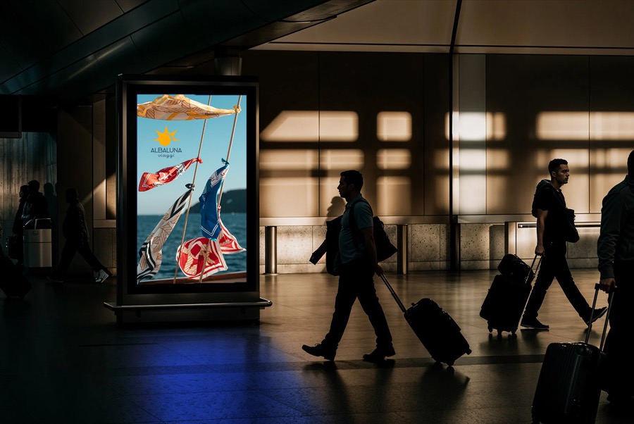 Mockup del rebranding Albaluna Viaggi